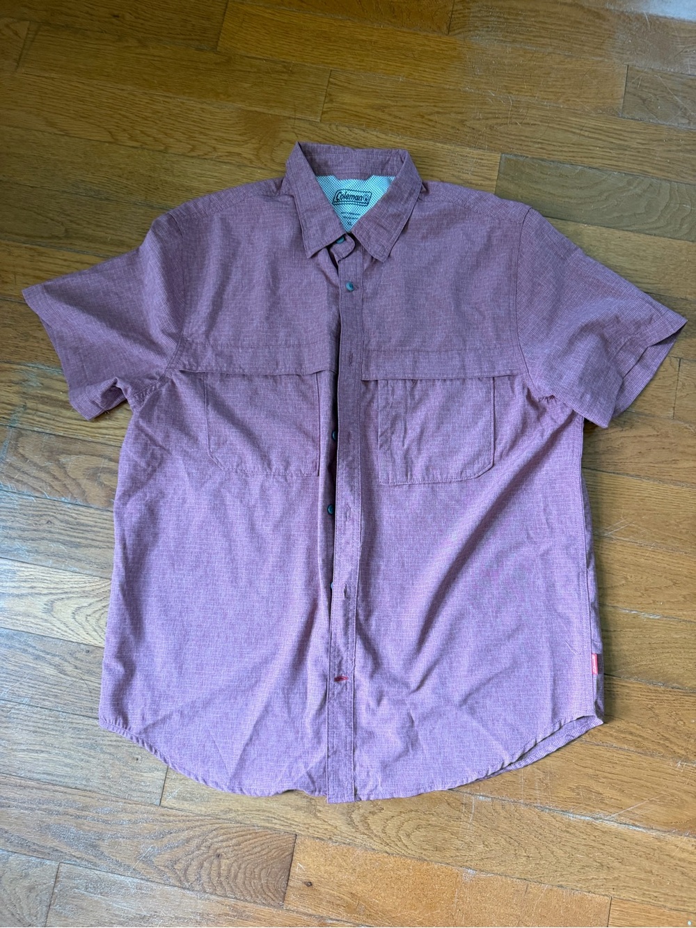 Coleman Short-Sleeve Button-Down Shirt in Dusty Red
